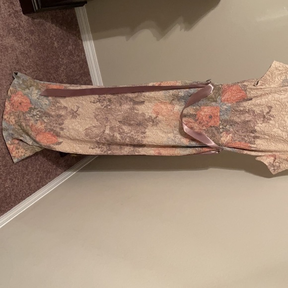 Maxi Formal Dresd - Picture 2 of 4